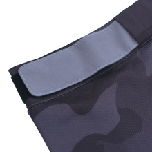 Load image into Gallery viewer, Gravel Ride Shorts Camo Detail
